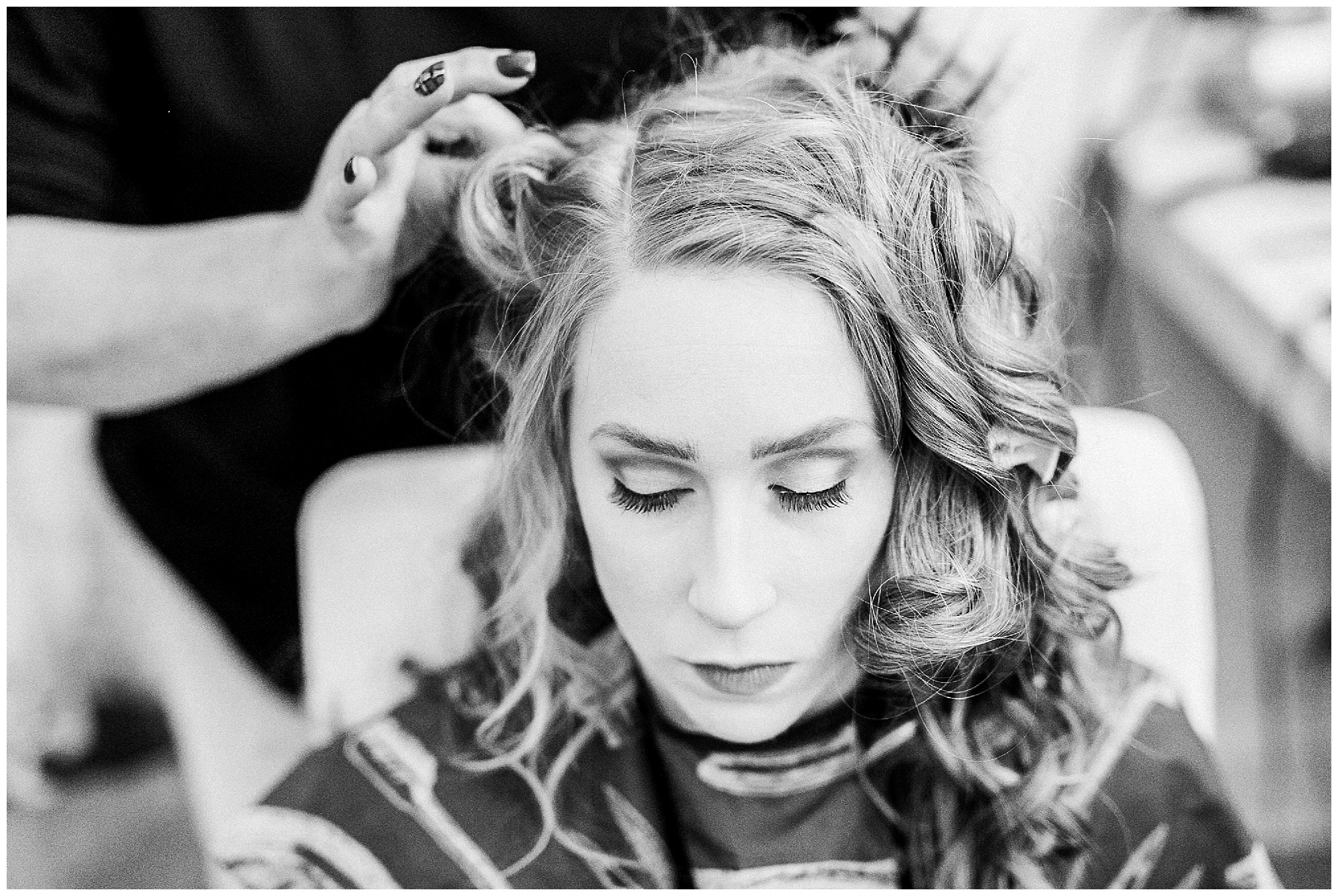 bride prepares for NC wedding day in the mountains 