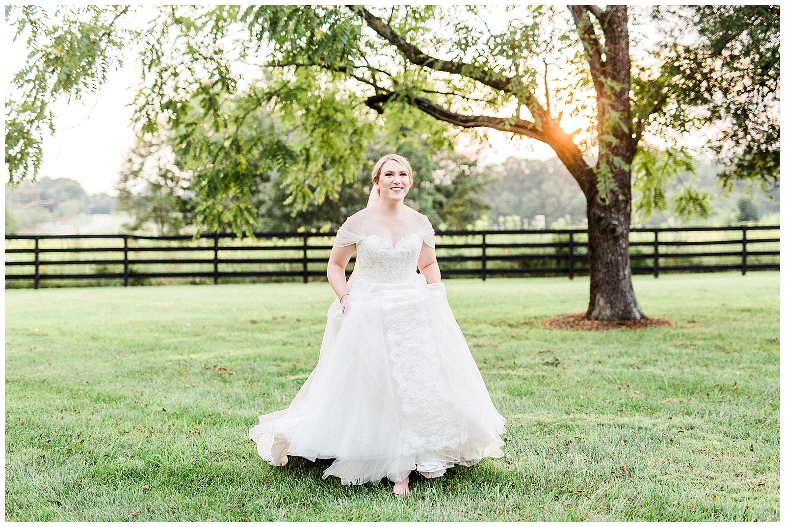 Dreamy Elegant Bridal Portraits in Charlotte, NC with Olivia | Kevyn Dixon Photography | Check out the rest of the shoot at https://kevyndixonphoto.com/blog/