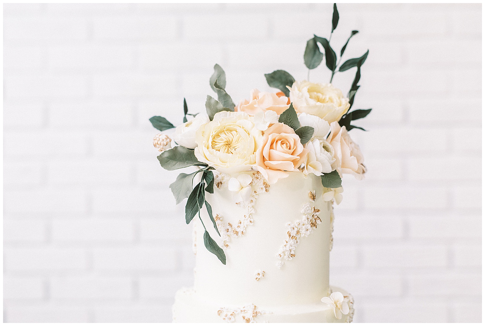 Charlotte NC Wedding Cake Designer Aryn Keogh at Delish Cakery Making Sugar Flowers