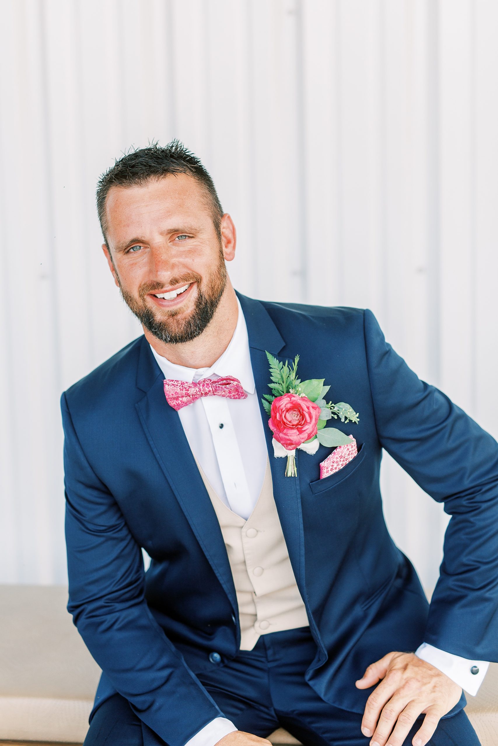 Jefferson SC groom poses before wedding day