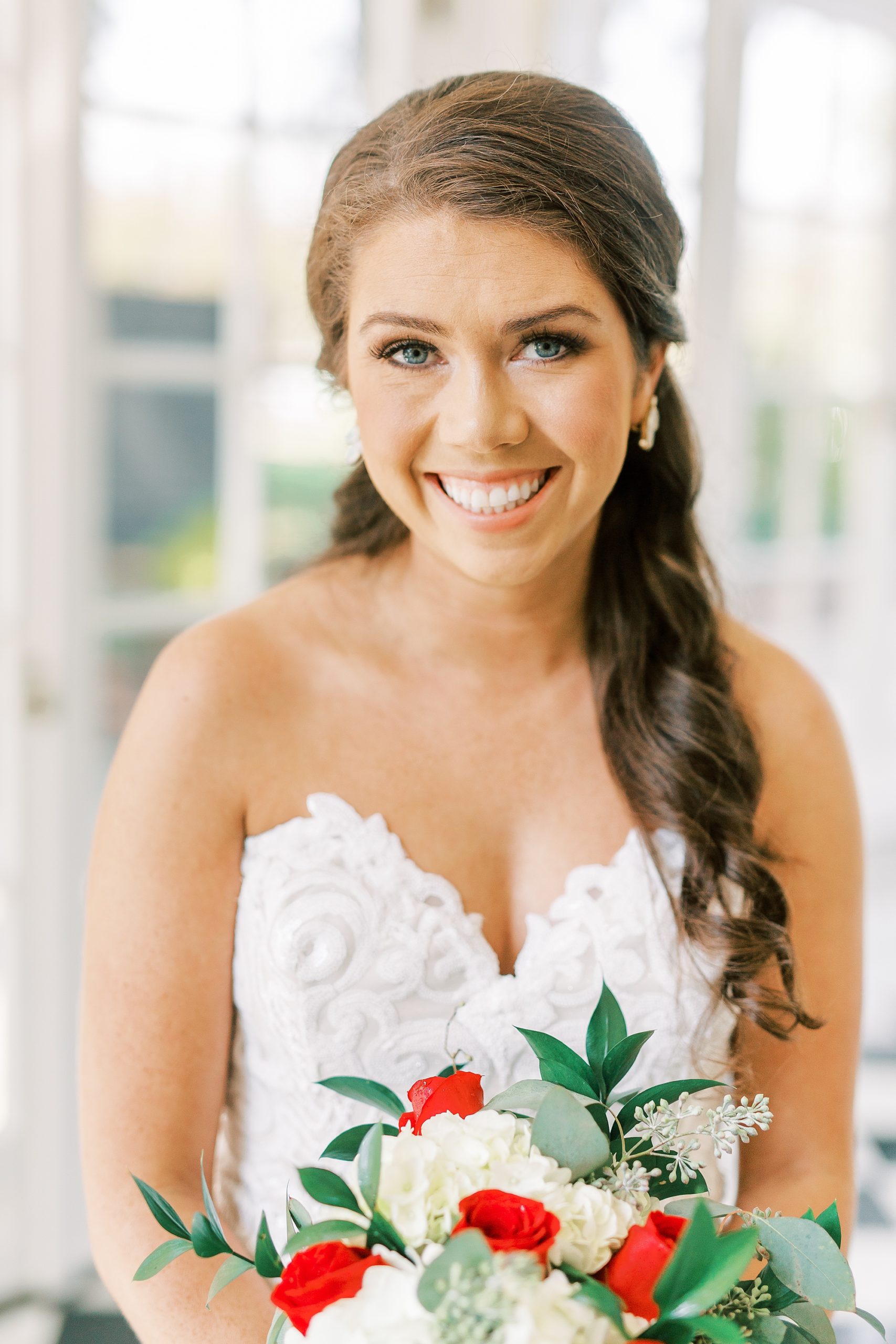 elegant North Carolina bridal portraits in Separk Mansion