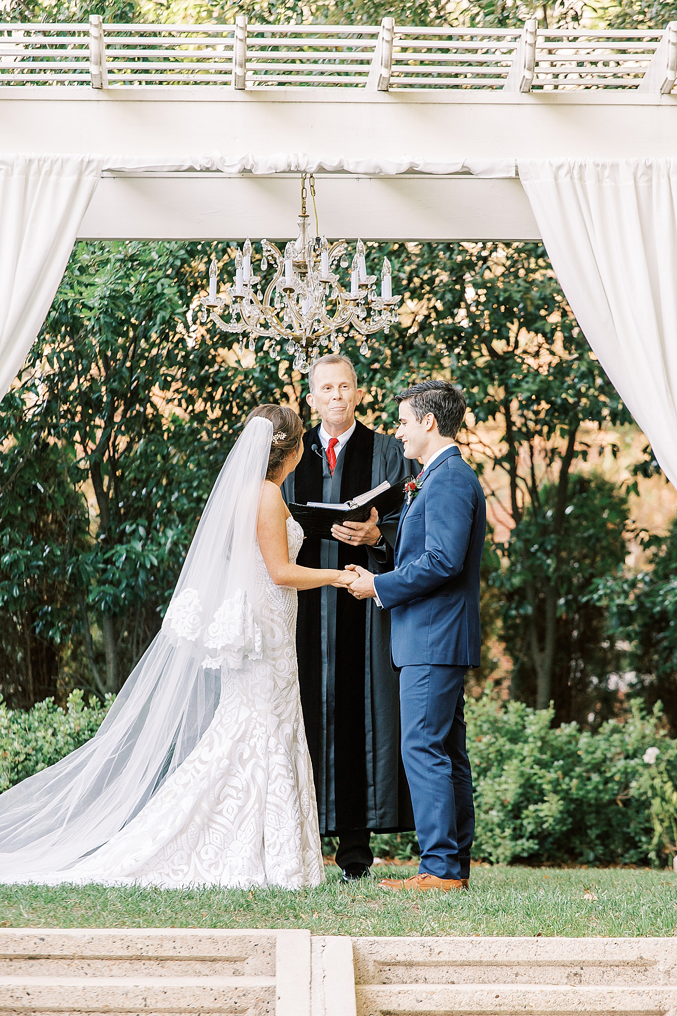 romantic outdoor fall wedding at Separk Mansion