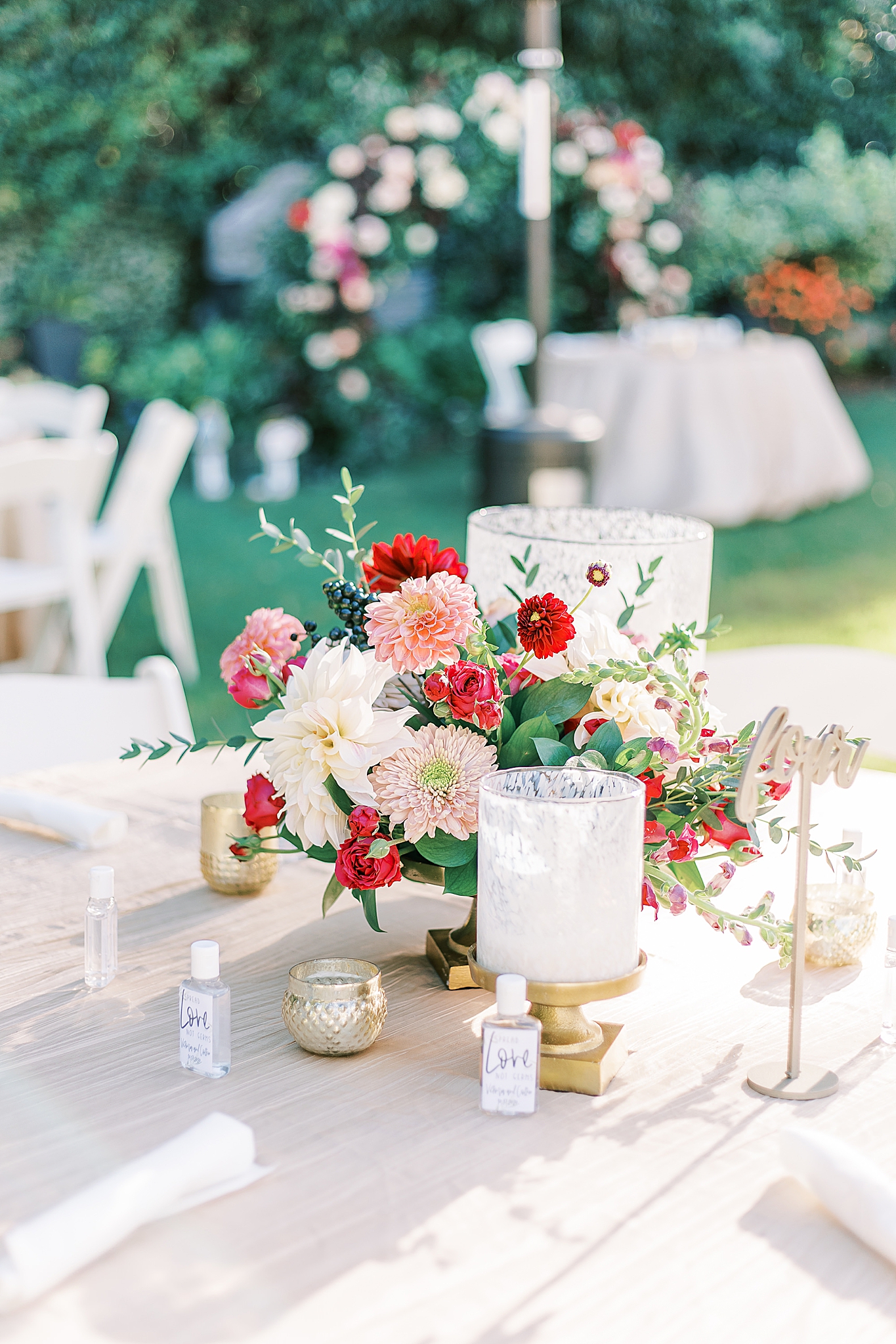 red and gold details for Separk Mansion wedding