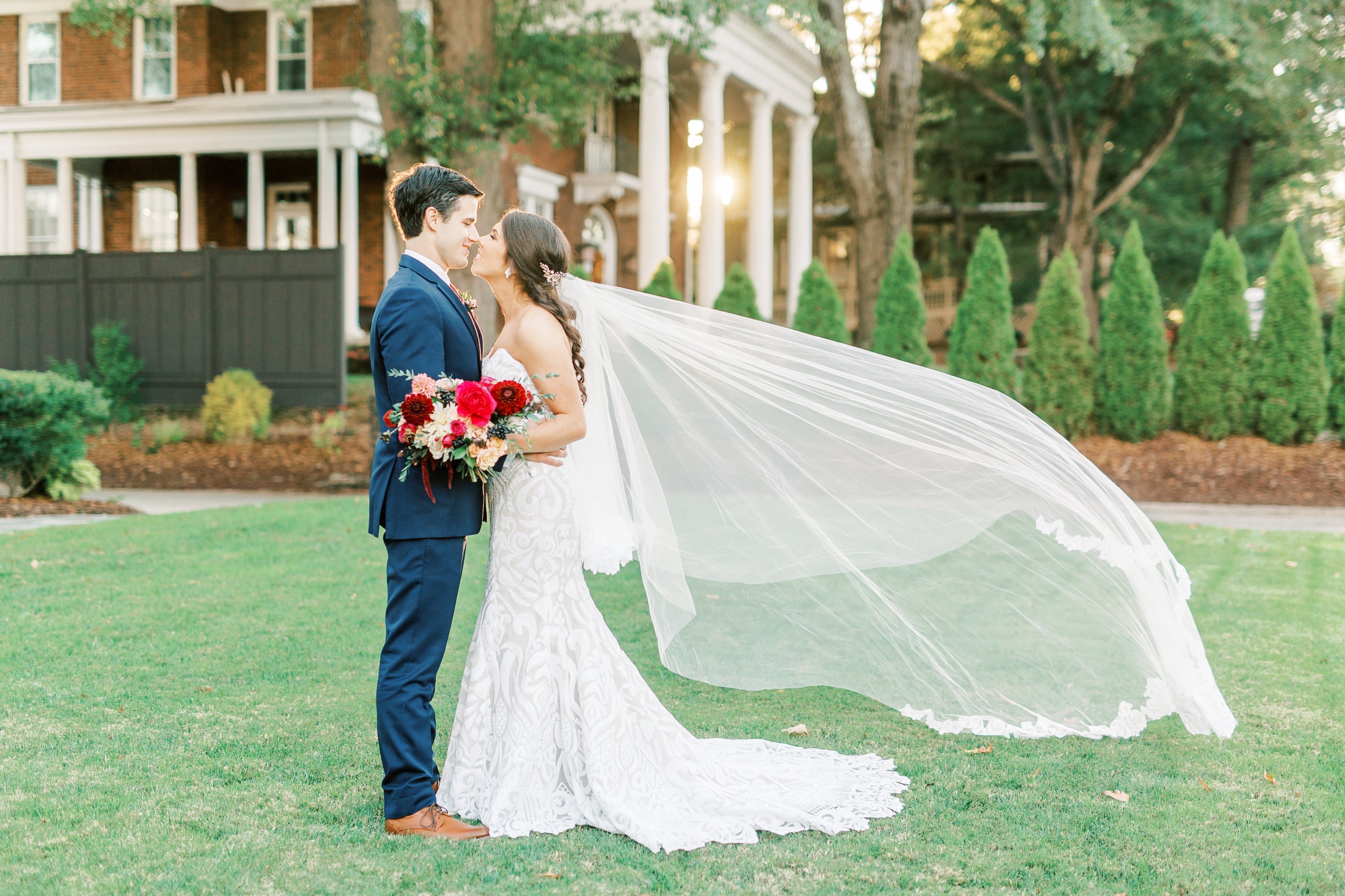 Charlotte NC wedding inspiration from 2020 weddings with Kevyn Dixon Photography at Separk Mansion