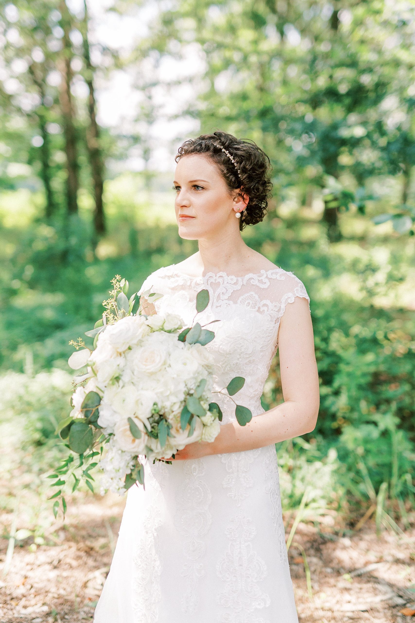 Elegant wedding in Charlotte NC photographed by Kevyn Dixon Photography with light blue and navy details