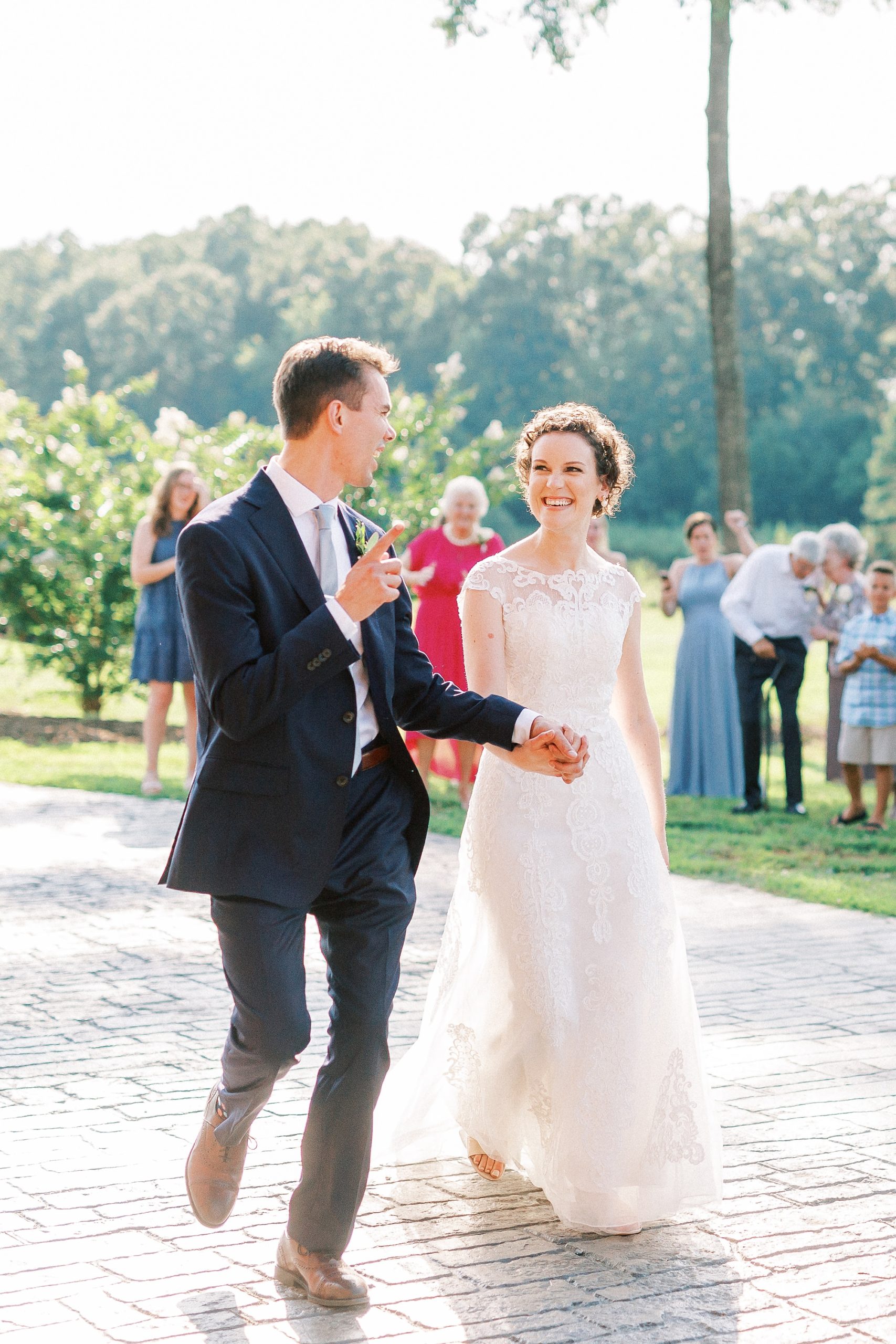 Elegant wedding in Charlotte NC photographed by Kevyn Dixon Photography with light blue and navy details