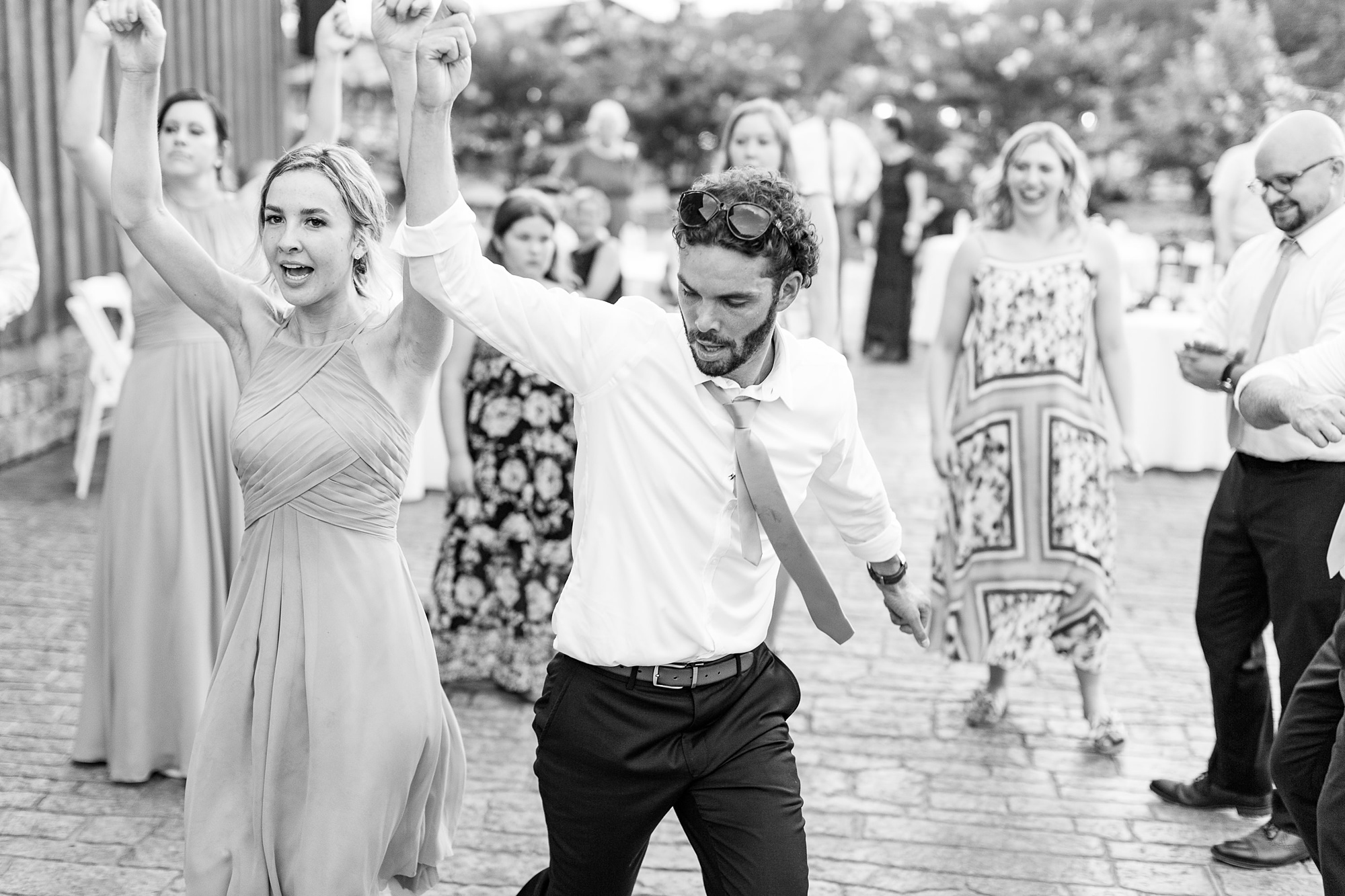 Elegant wedding in Charlotte NC photographed by Kevyn Dixon Photography with light blue and navy details