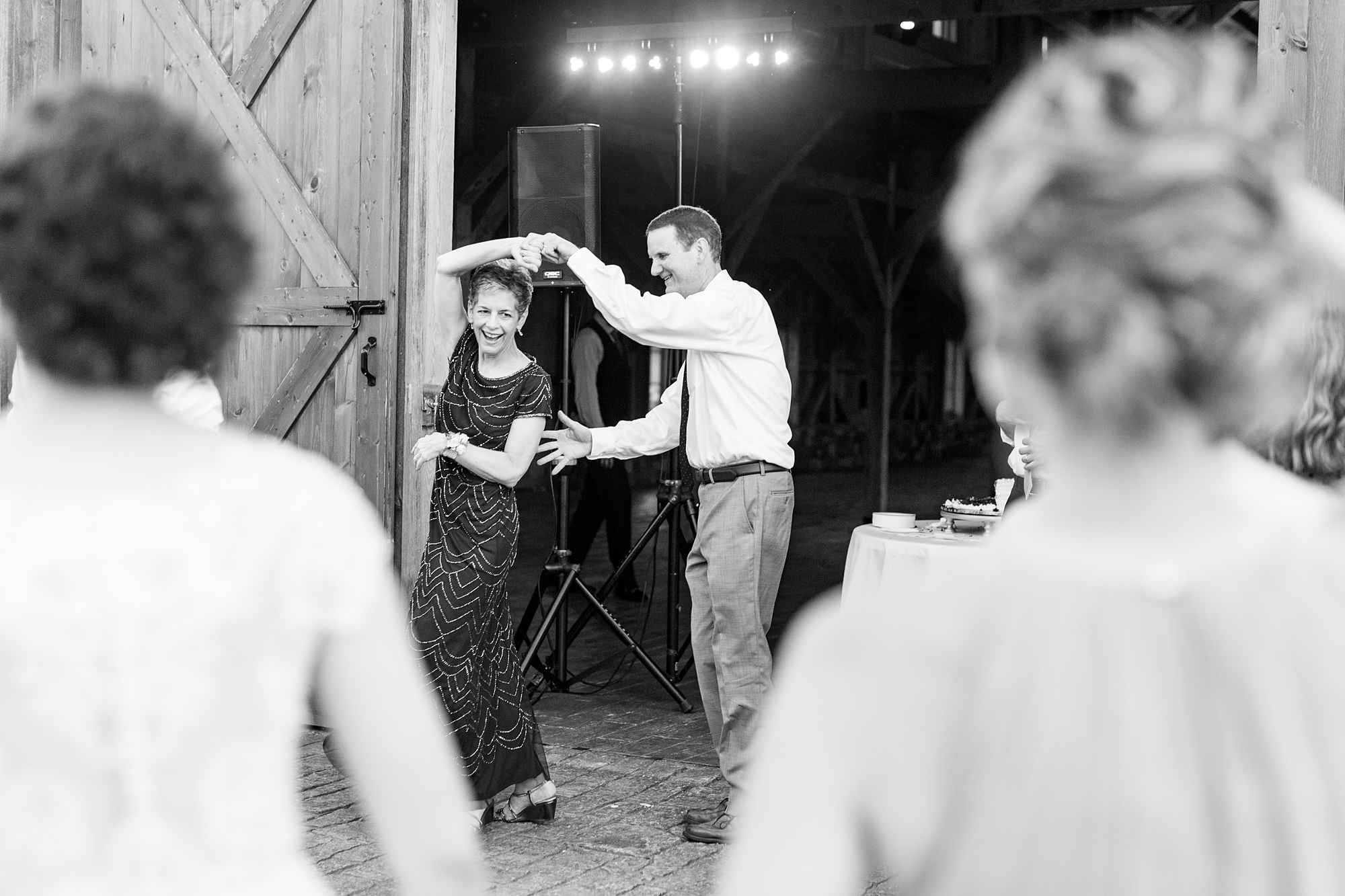 Elegant wedding in Charlotte NC photographed by Kevyn Dixon Photography with light blue and navy details