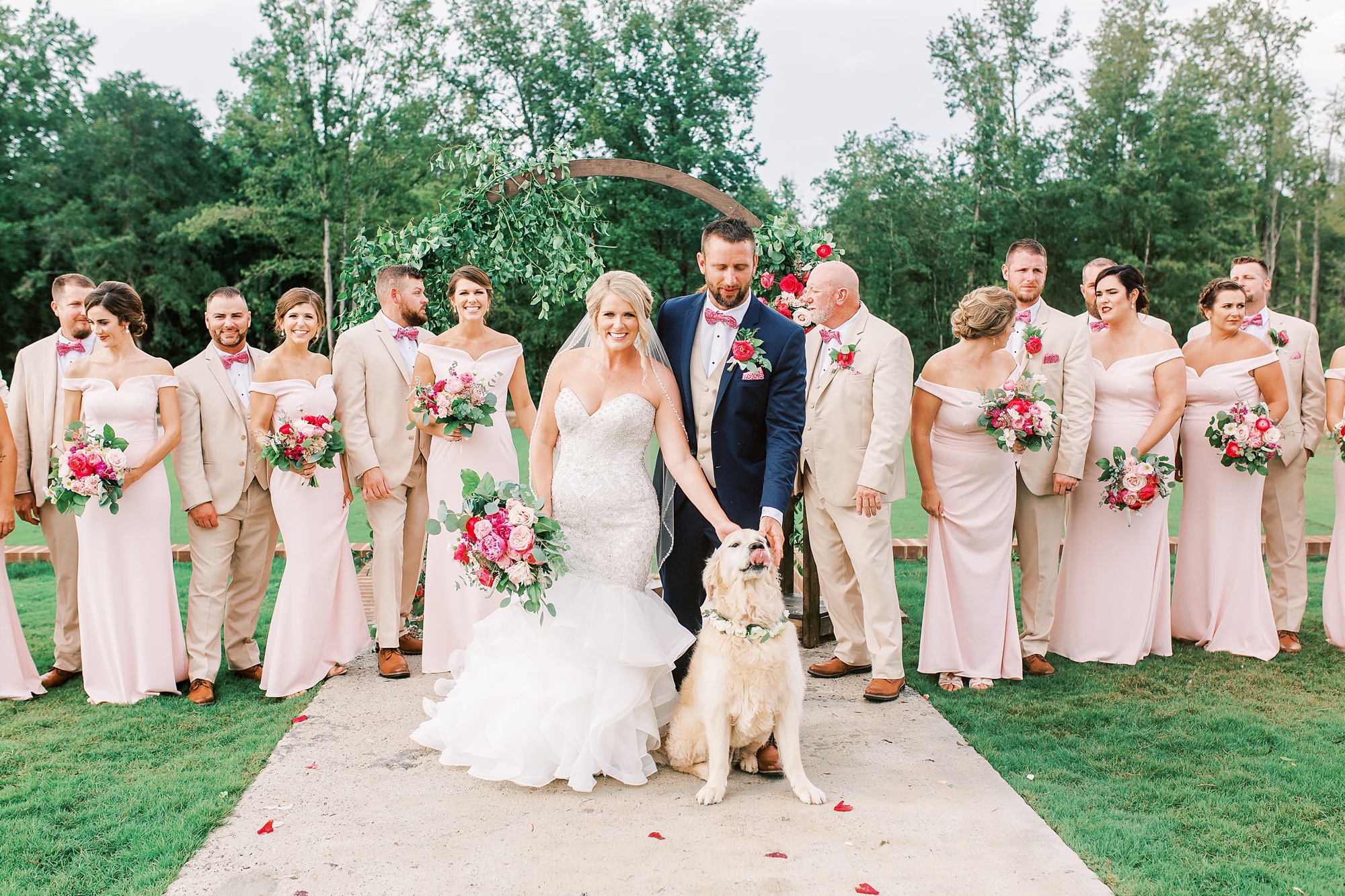 Classic Belle's Venue wedding in South Carolina photographed by Kevyn Dixon Photography