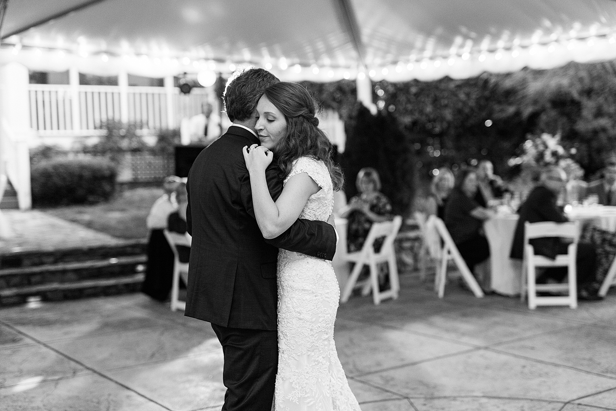 Lake O' The Woods Plantation wedding reception dances