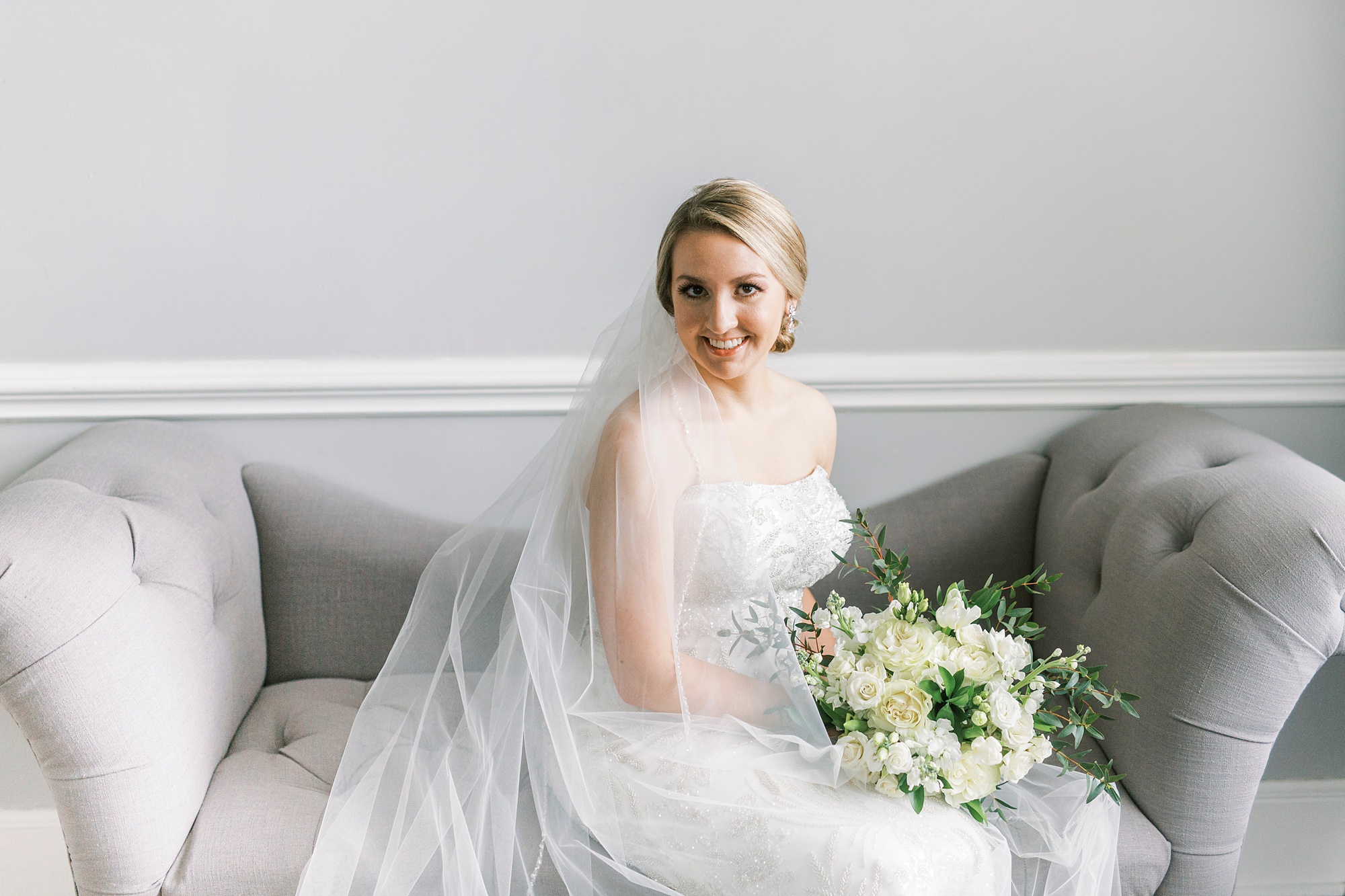 cathedral veil bridal portraits in Separk Mansion