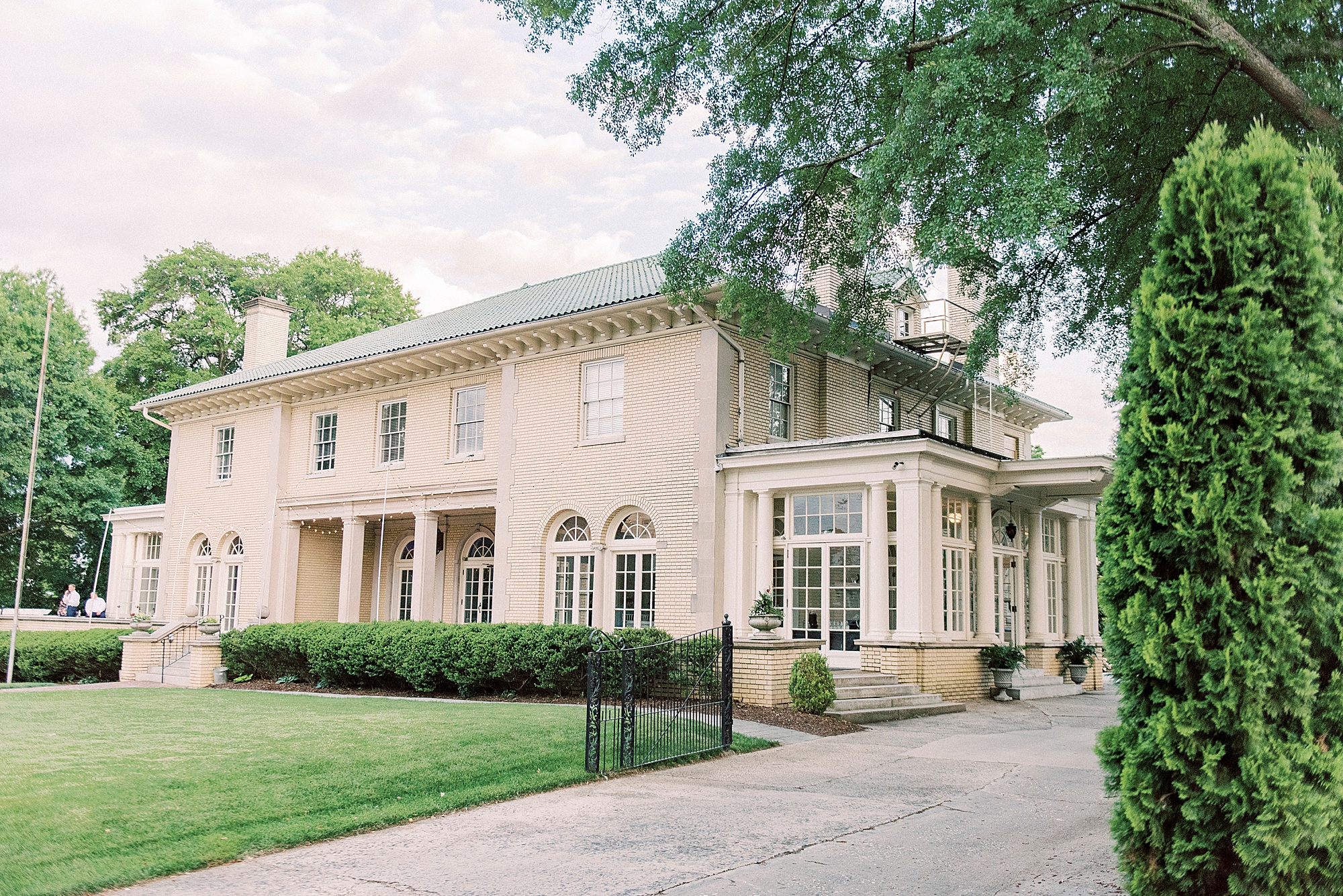 Separk Mansion wedding day in Charlotte NC