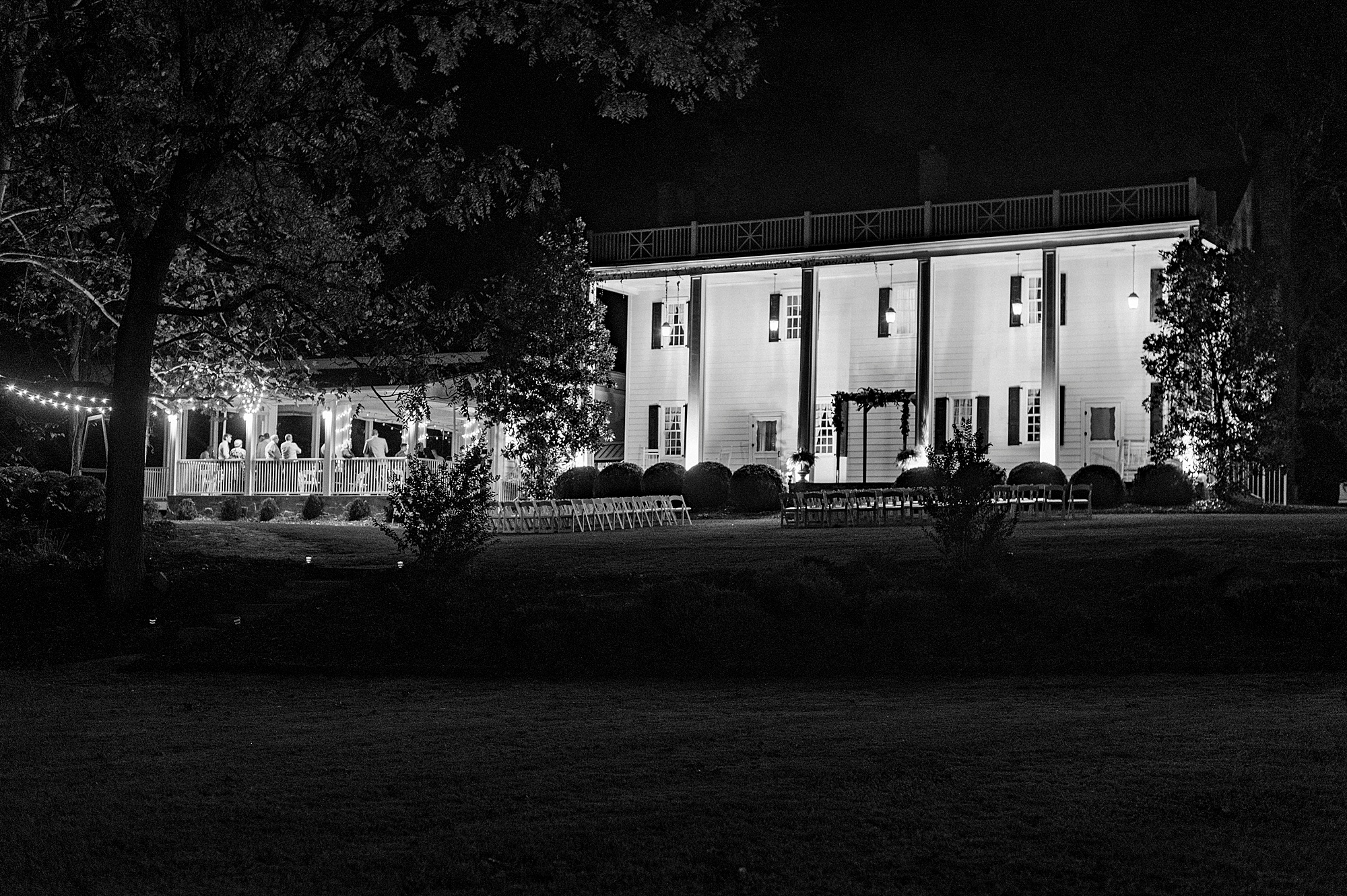 nighttime shot of Vesuvius Vineyards