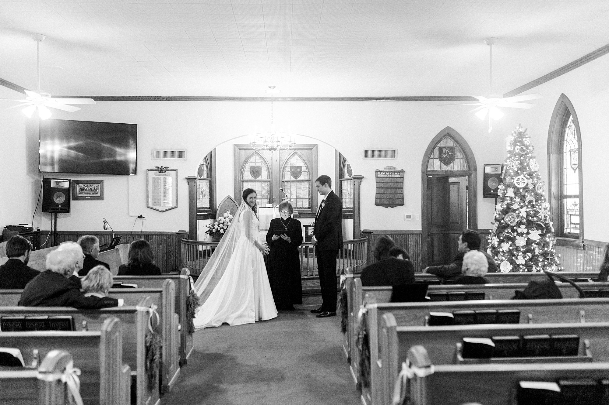 intimate church wedding at Bethesda United Methodist Church