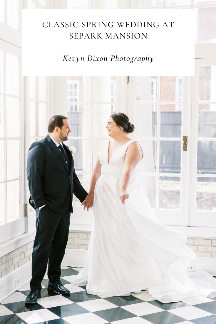 Spring Separk Mansion wedding with elegant emerald details and outdoor ceremony photographed by Kevyn Dixon Photography