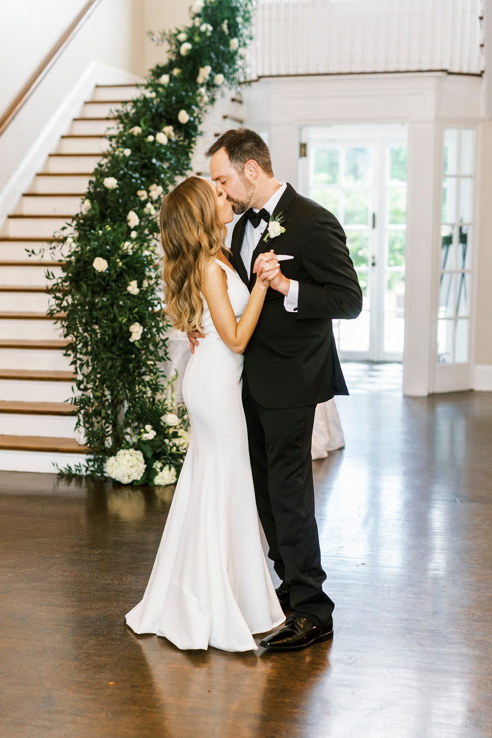 bride and groom have first dance at Separk Mansion
