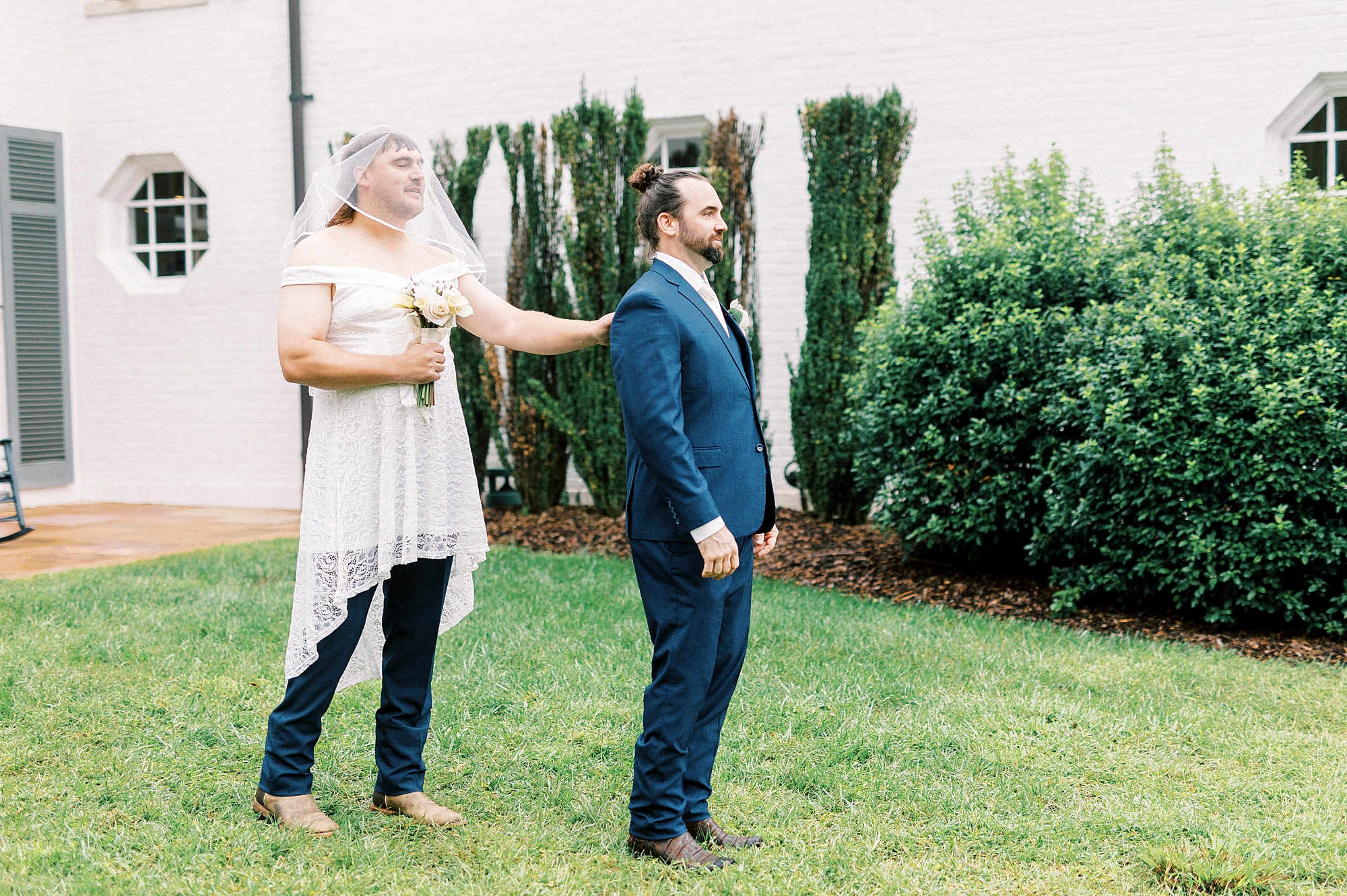 groomsman has fake first look with groom