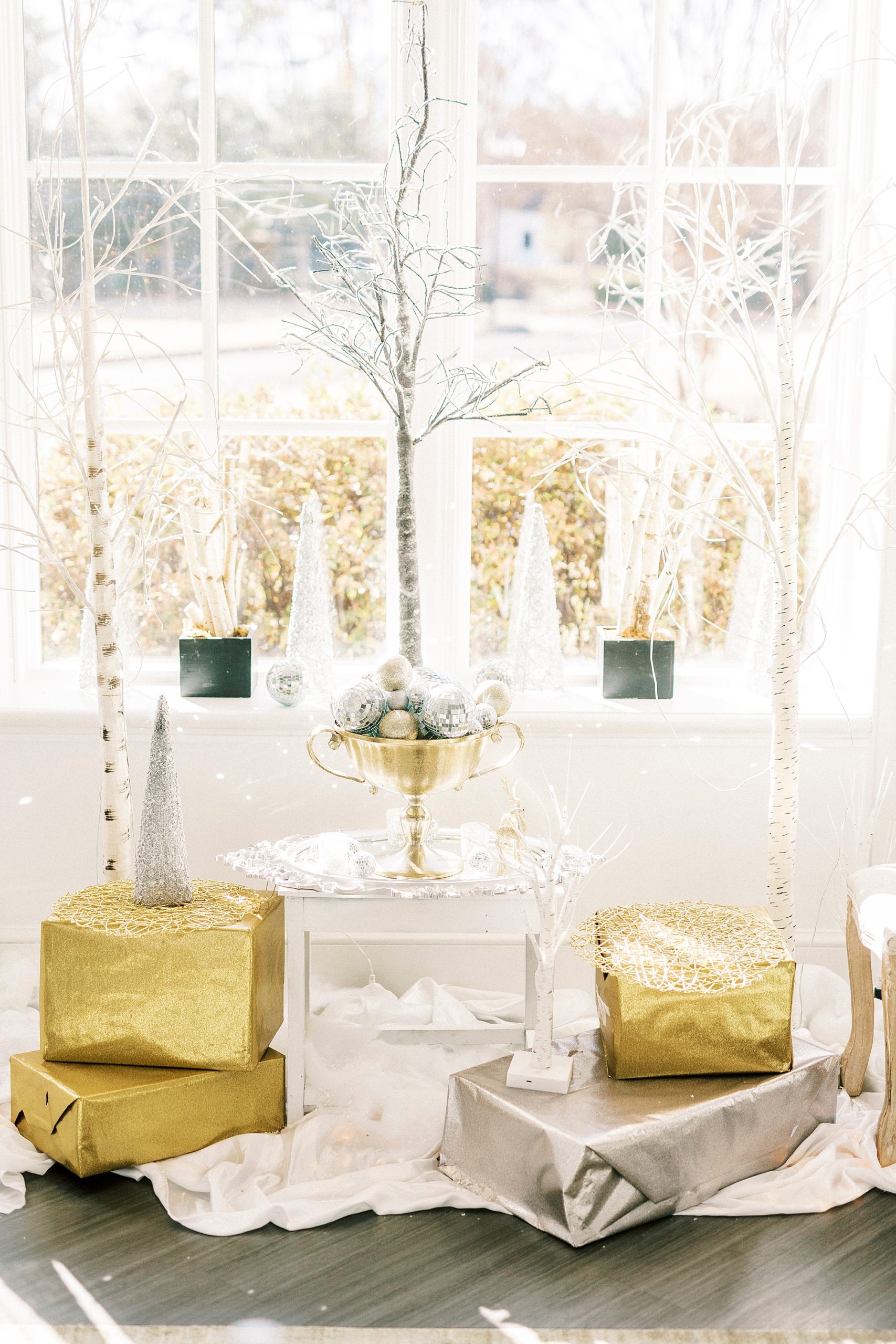 seating area with gold accents for winter wonderland wedding at River Run Country Club