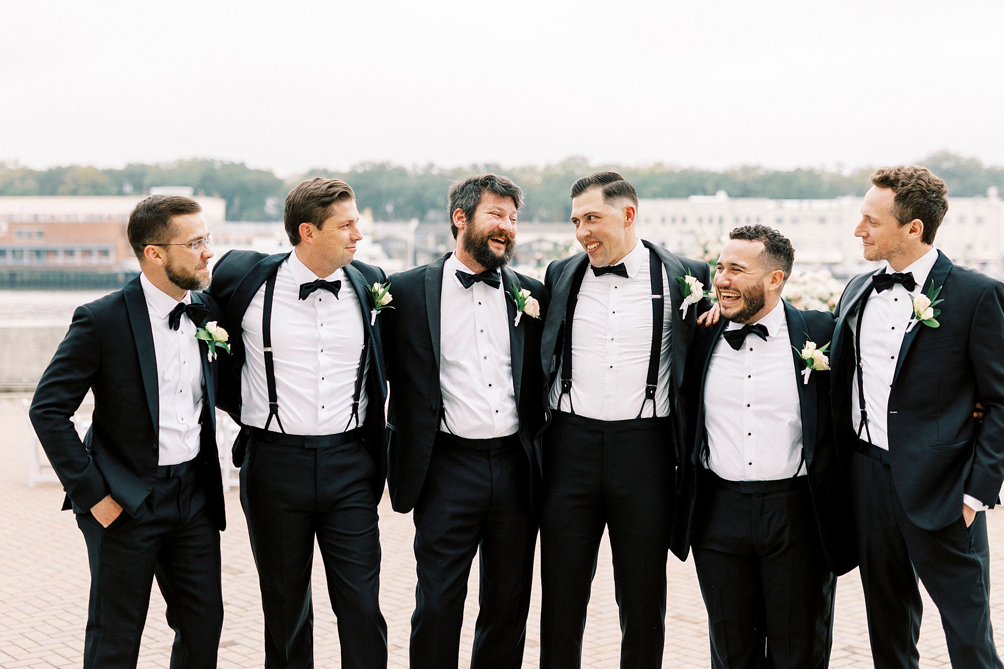 groom and groomsmen portraits 