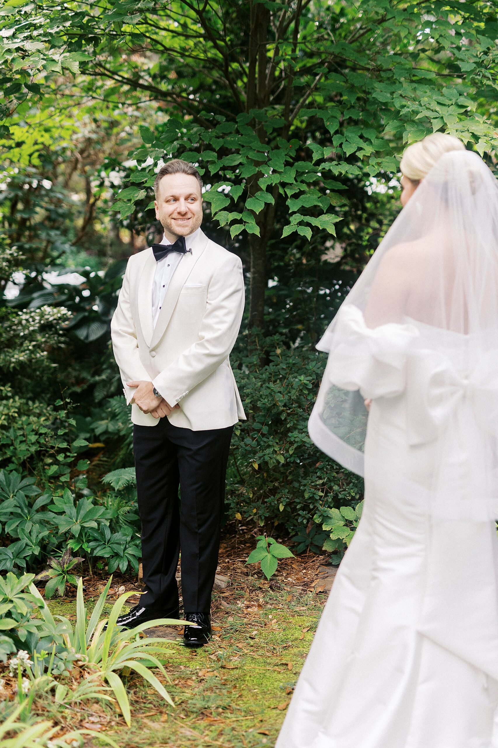 groom turns to see bride for the first time