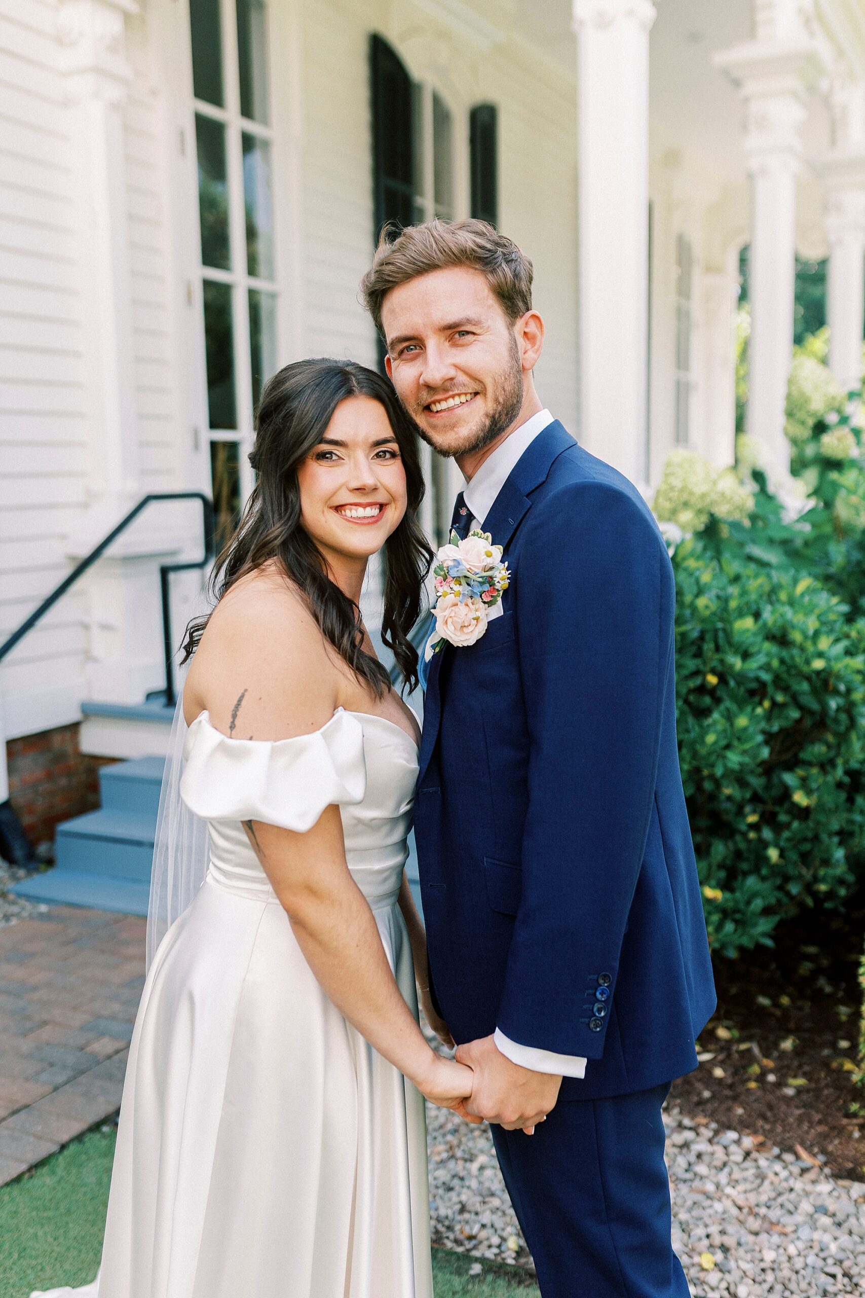 bride and groom photos 