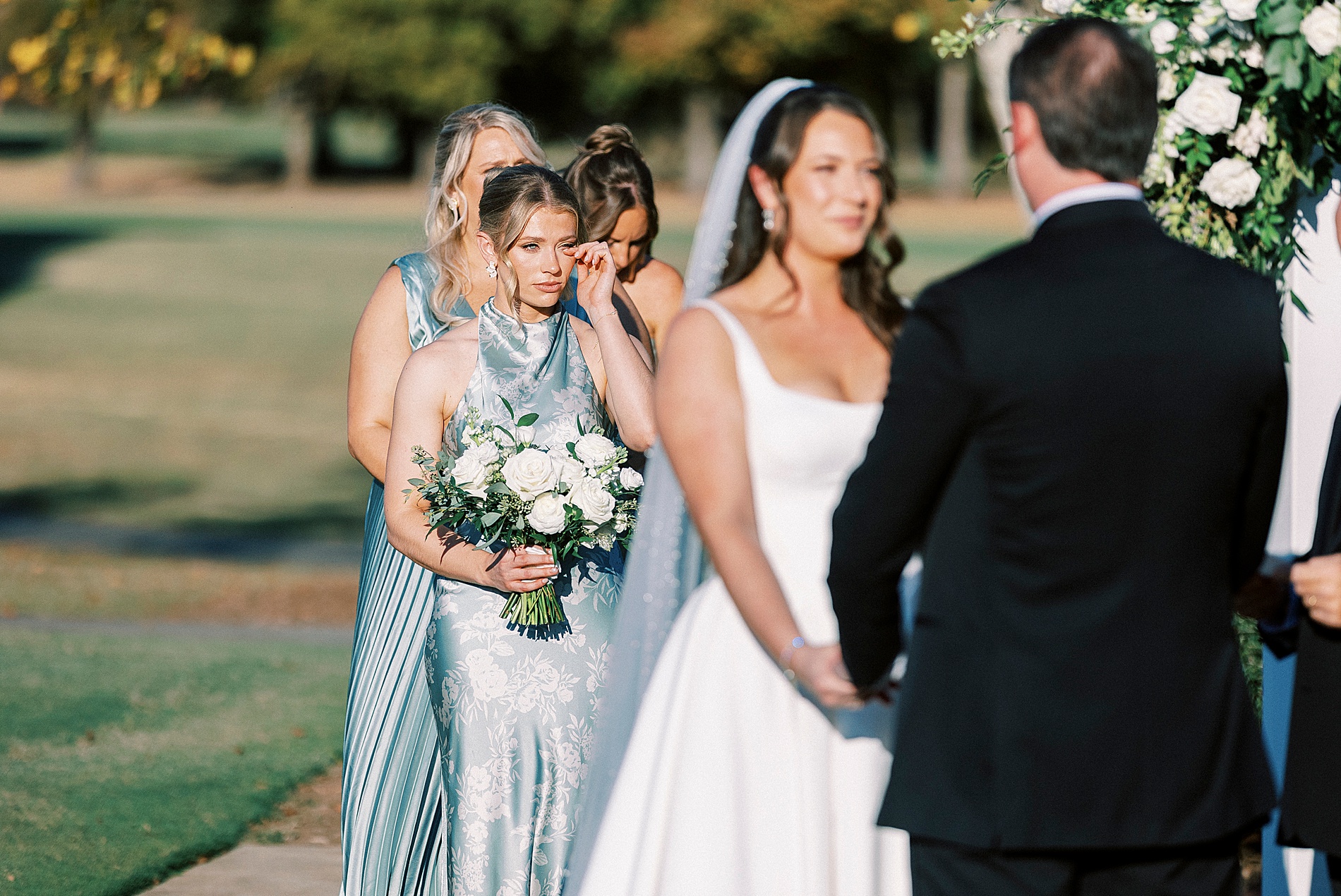 outdoor wedding cermeony 