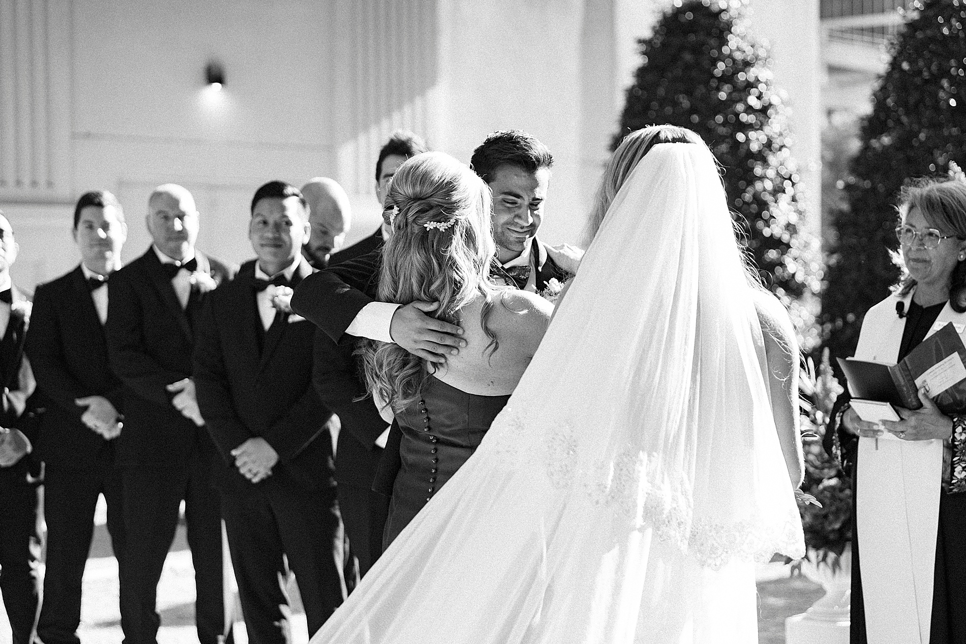 timeless wedding ceremony moments 