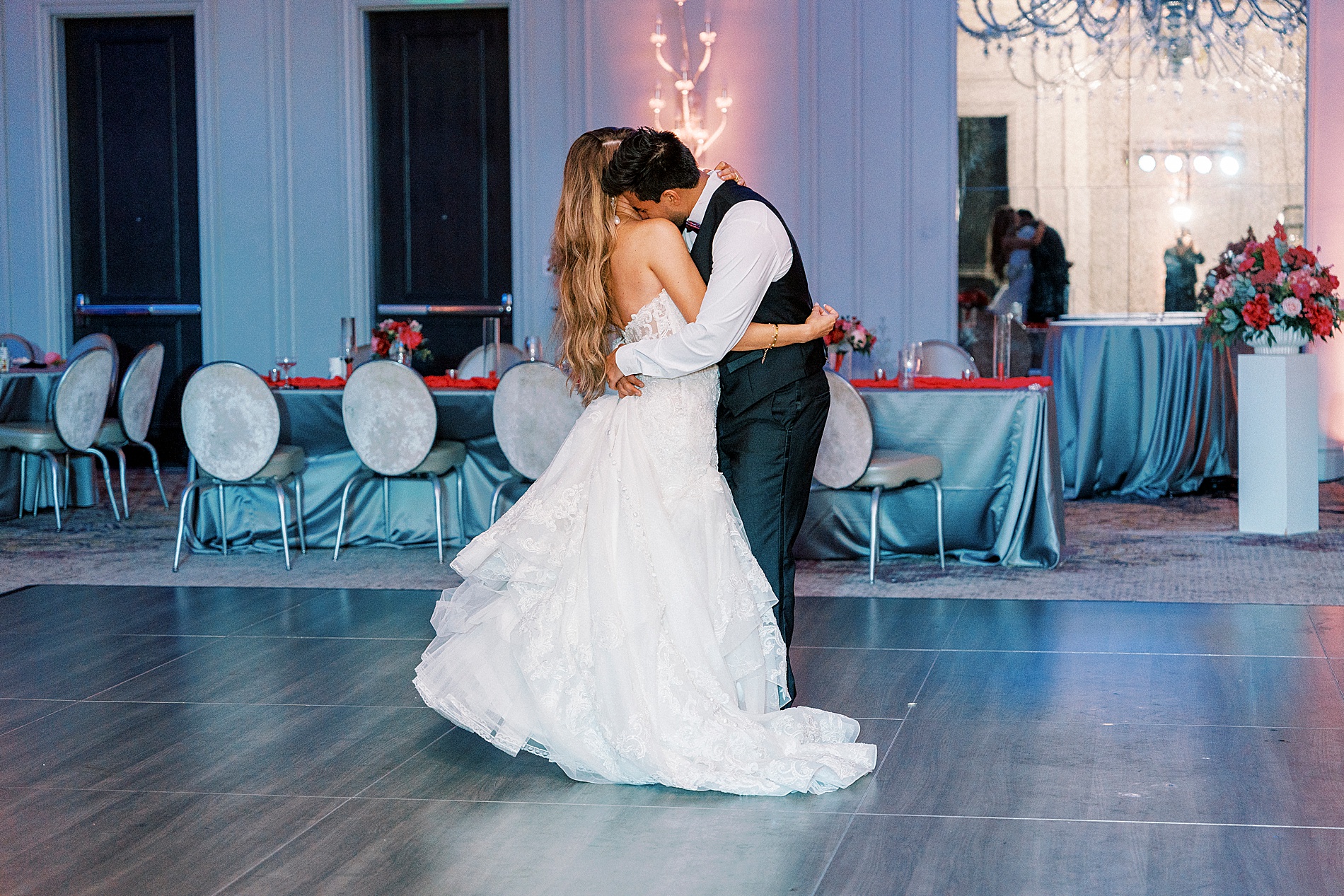 newlyweds share private dance 