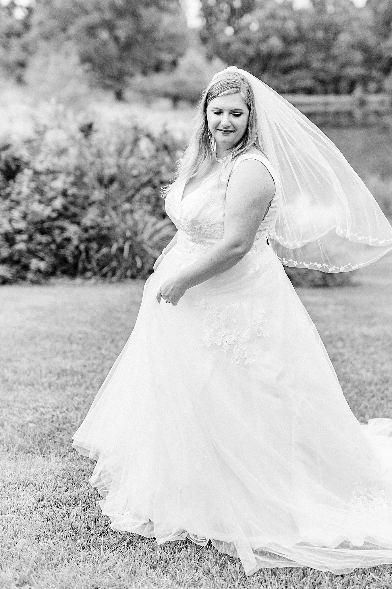 black and white bridal session at The Arbors
