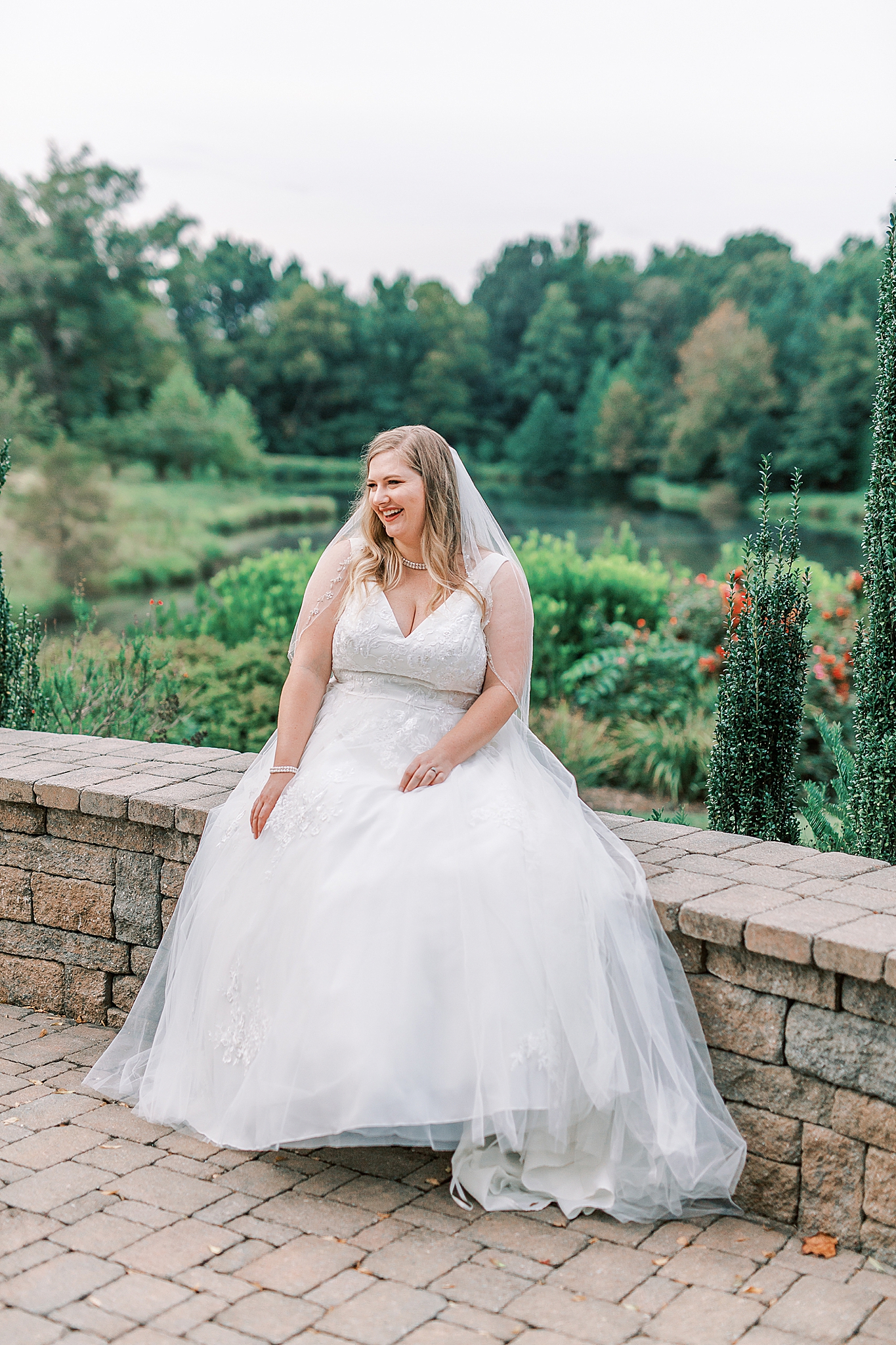 classic bridal session at the Arbors