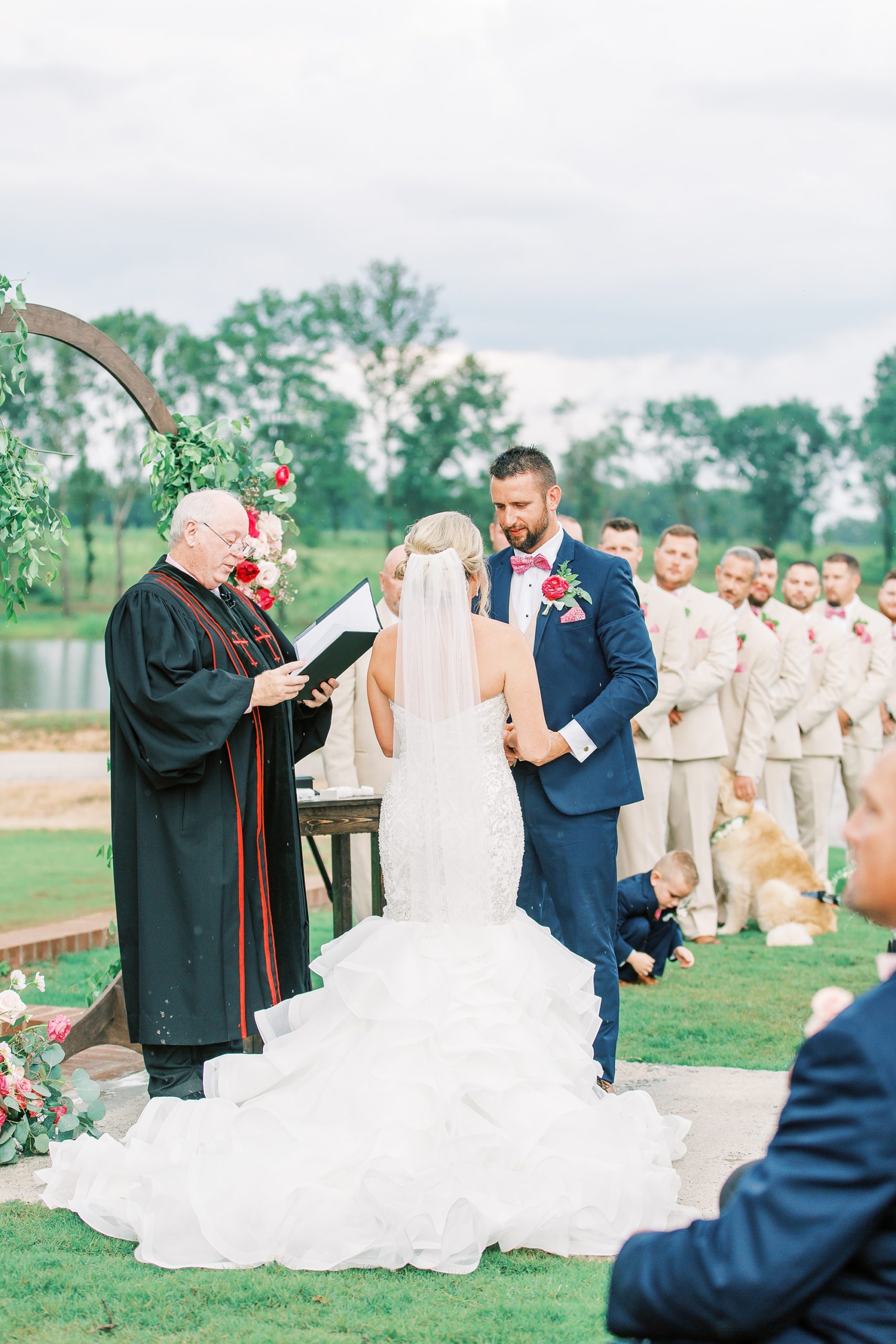 Classic Belle's Venue wedding in South Carolina photographed by Kevyn Dixon Photography