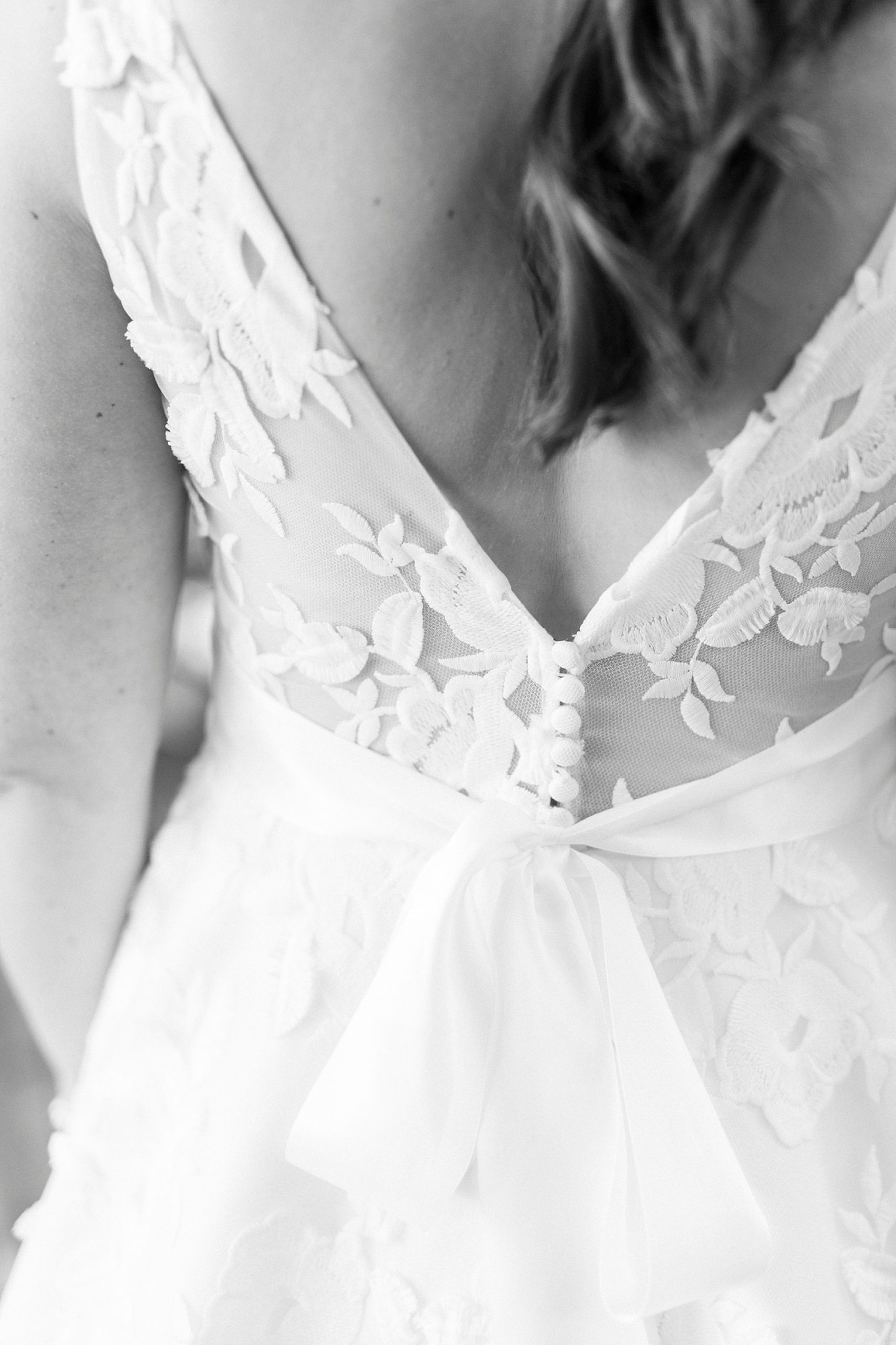 lace details on back of bridal gown