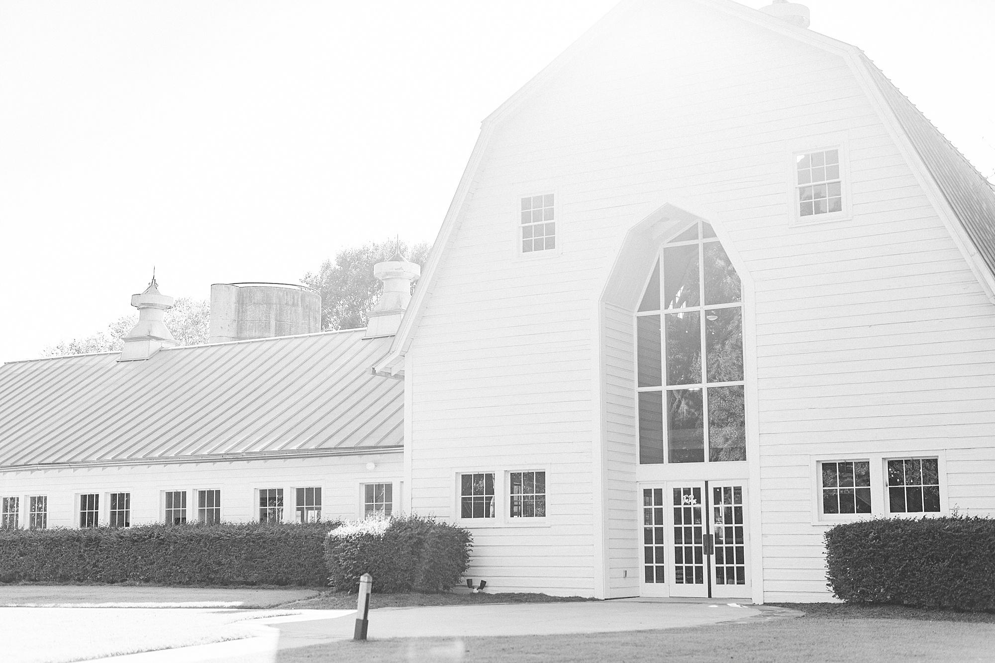 elegant wedding at The Dairy Barn in Fort Mill SC
