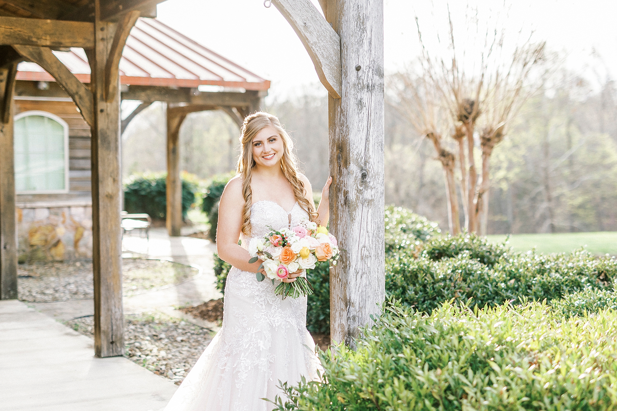classic bridal session in the spring at The Stable at Riverview