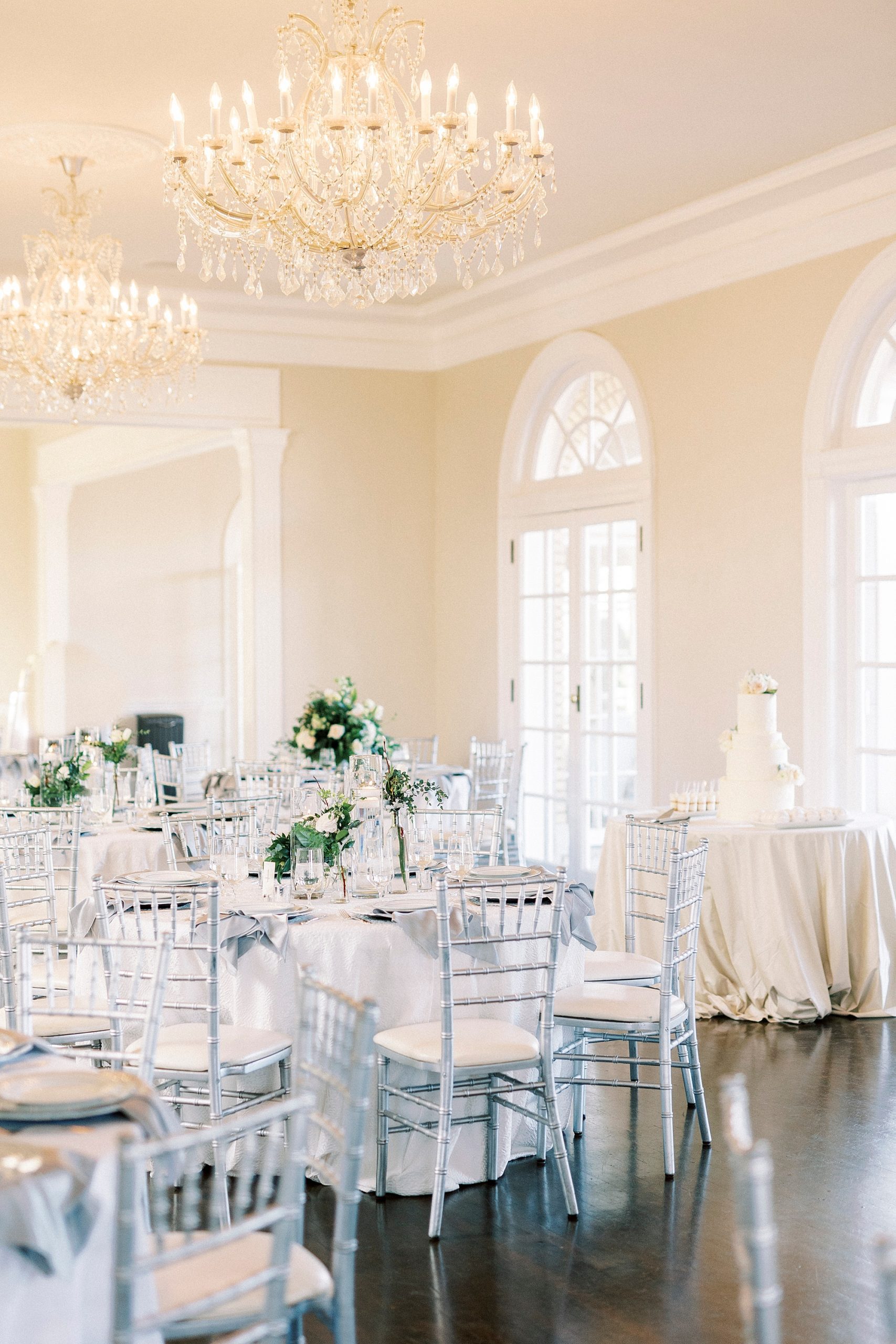 Grand Tasting Event at Separk Mansion in winter 2023 with silver and ivory table decorations 