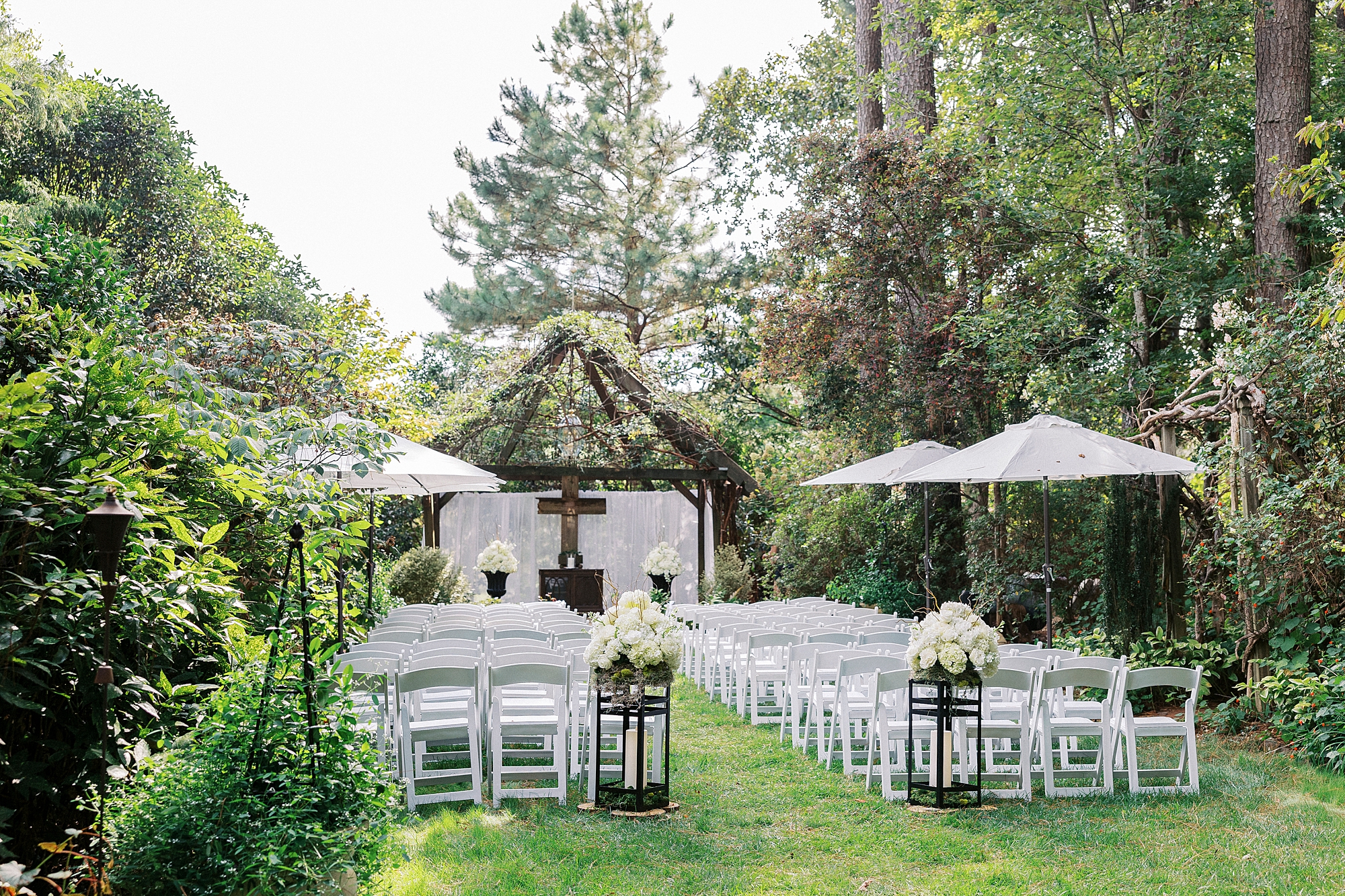 outdoor wedding ceremony in Gastonia, NC